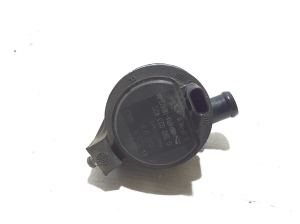 Land Rover Defender II (2019–2026) Auxiliary water pump KPLA18D473BA - 3