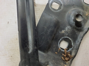 Land Rover Defender II (2019–2026) Hood hinge L8B216800AB - 3