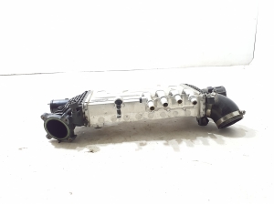 Land Rover Defender II (2019–2026) Vahejahuti radiaator J6P36K775BE - 3