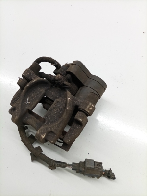 Ford Mondeo V (2014–2018) Eesmine pidurisadul 5181342 - 3