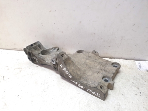Volkswagen Caddy III (2004–2015) Lichtmaschinenhalter 038903143AF - 5