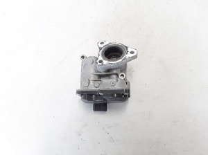  EGR valve 