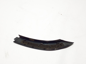 Moulure de porte arrière - L8B216A333B