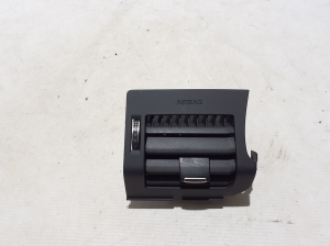  Dashboard air vent grilles  - N8B2046B30AA8PVJ 