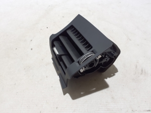 Land Rover Defender II (2019–2026) Dashboard air vent grilles N8B2046B31AA8PVJ - 3