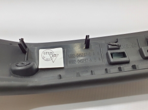Land Rover Defender II (2019–2026) Dashboard trim N8B2045E67CAW - 3