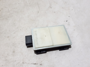 Land Rover Defender II (2019–2026) Aklās zonas radars Distronic L8B214F152BN - 2