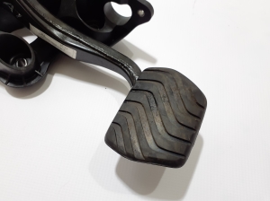 RENAULT Megane E-Tech CMF-EV (2022–2026) Brake pedal 465015MP0A - 5