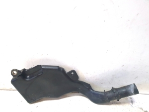 AUDI A4 B8 (2007–2016) Front washer fluid reservoir 8T1955463B - 2