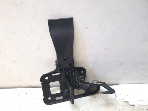 AUDI A4 B8 (2007–2016) Hood release handle on the hood 8T0823480 - 2