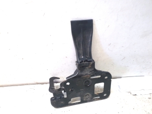 Kapoti avamise käepide kapotil - 8T0823480