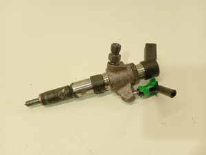 Mazda 3 (2003–2009) Fuel injector A00B8704 - 4