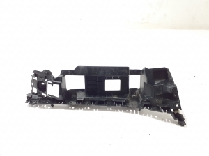 Land Rover Defender II (2019–2026) Rear bumper bracket N8B217A882A - 3