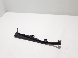 Inner sill trim - L8B2025C22A