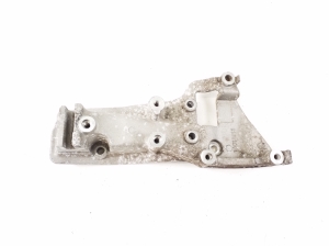 Mitsubishi Outlander (2012–2021) Generaatori kinnitus 1801A113 - 2