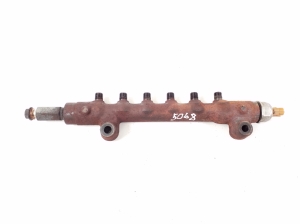   High pressure fuel line  - 1465A404 