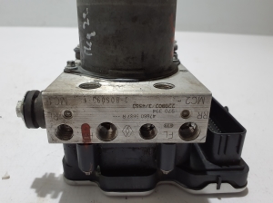 RENAULT Megane E-Tech CMF-EV (2022–2026) ABS plokk 476605687R - 3