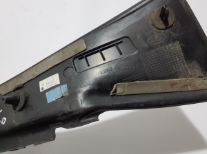 Land Rover Defender II (2019–2026) Rear quarter window outer molding L8B228117A - 3