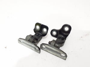 Land Rover Defender II (2019–2026) Rear side door upper hinge L8B222800AC - 2