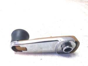 Mercedes Benz E-Class W124 (1985–1995) Front door window crank handle 2017680136 - 3