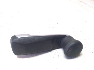 Mercedes Benz E-Class W124 (1985–1995) Front door window crank handle 2017680136 - 3