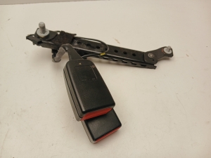   Aizmugurējā drošības jostas sprādze  - A2218602269 