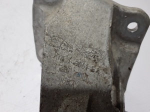 Land Rover Defender II (2019–2026) Motorhalter KPLA6061BA - 2