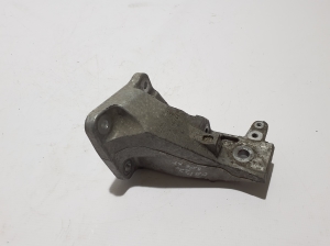 Land Rover Defender II (2019–2026) Motorhalter KPLA6061BA - 3