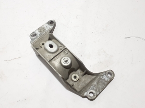Land Rover Defender II (2019–2026) Other bracket L8B24A315AA - 2