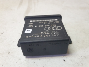 AUDI A4 B8 (2007–2016) Lichtsteuermodul 8K0907357B - 2