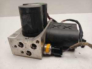 Mercedes Benz S-Class 221 (2005–2013) Õhkvedrustuse klapp A2213200358 - 3