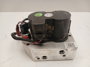 Mercedes Benz S-Class 221 (2005–2013) Õhkvedrustuse klapp A2213200358 - 4
