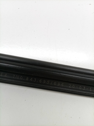Volkswagen Sharan (2010–2026) Schiebetürdichtung 7N0843695 - 3