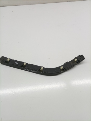 Rear bumper bracket - 866142W000