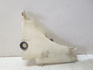 AUDI A4 B8 (2007–2016) Front washer fluid reservoir 8T0955453C - 4