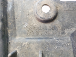 AUDI A4 B8 (2007–2016) Unterbodenschutz 8K0807233 - 3