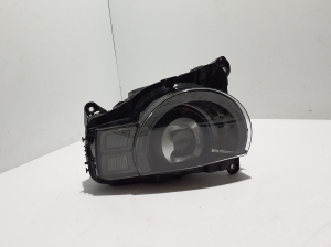 Land Rover Defender II (2019–2026) Headlight L8213W030FF - 4