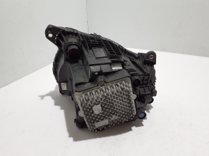 Land Rover Defender II (2019–2026) Headlight L8213W030FF - 8