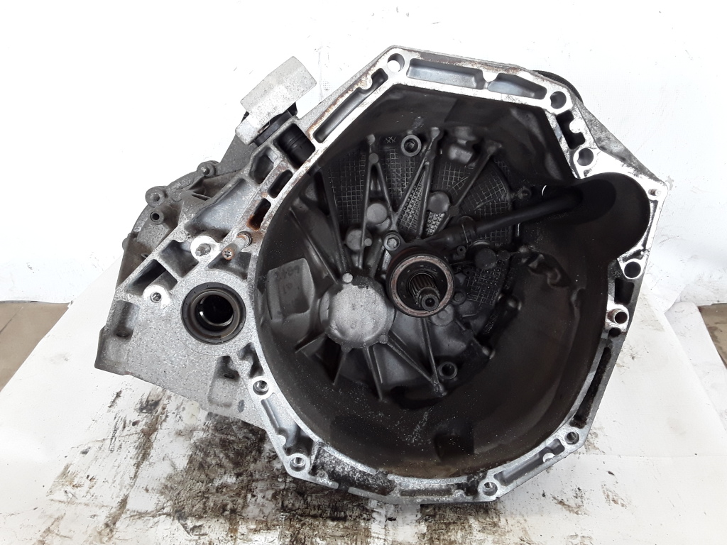 Used RENAULT Megane Gearbox TL4056