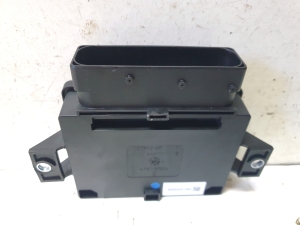 AUDI A4 B8 (2007–2016) Electric parking brake control module 8K0907801E - 2