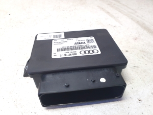 Module de commande du frein de stationnement électrique - 8K0907801E
