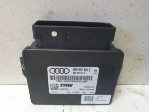 AUDI A4 B8 (2007–2016) Electric parking brake control module 8K0907801E - 3