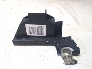AUDI A4 B8 (2007–2016) Batteriesicherung 4F0915519 - 2