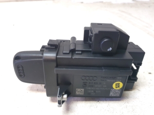 AUDI A4 B8 (2007–2016) Ignition switch 8K0909131 - 2