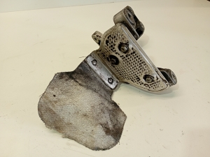AUDI A4 B8 (2007–2016) Mootori kinnitus 8k0199308aq - 2
