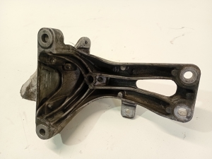 AUDI A4 B8 (2007–2016) Mootori kinnitus 8k0199308aq - 5