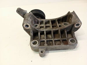 AUDI A4 B8 (2007–2016) Lichtmaschinenhalter 059903143s - 4