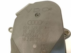 AUDI A4 B8 (2007–2016) Sisselaskekollektori klappide mootor 05912908 - 5