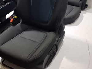 VOLVO EX30 I (2023–2026) Salons un tā detaļas - 7