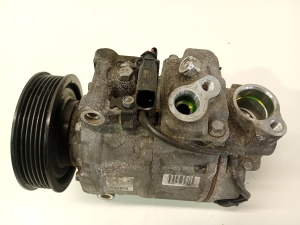 AUDI A4 B8 (2007–2016) Konditsioneeri kompressor 8k0260805j - 4